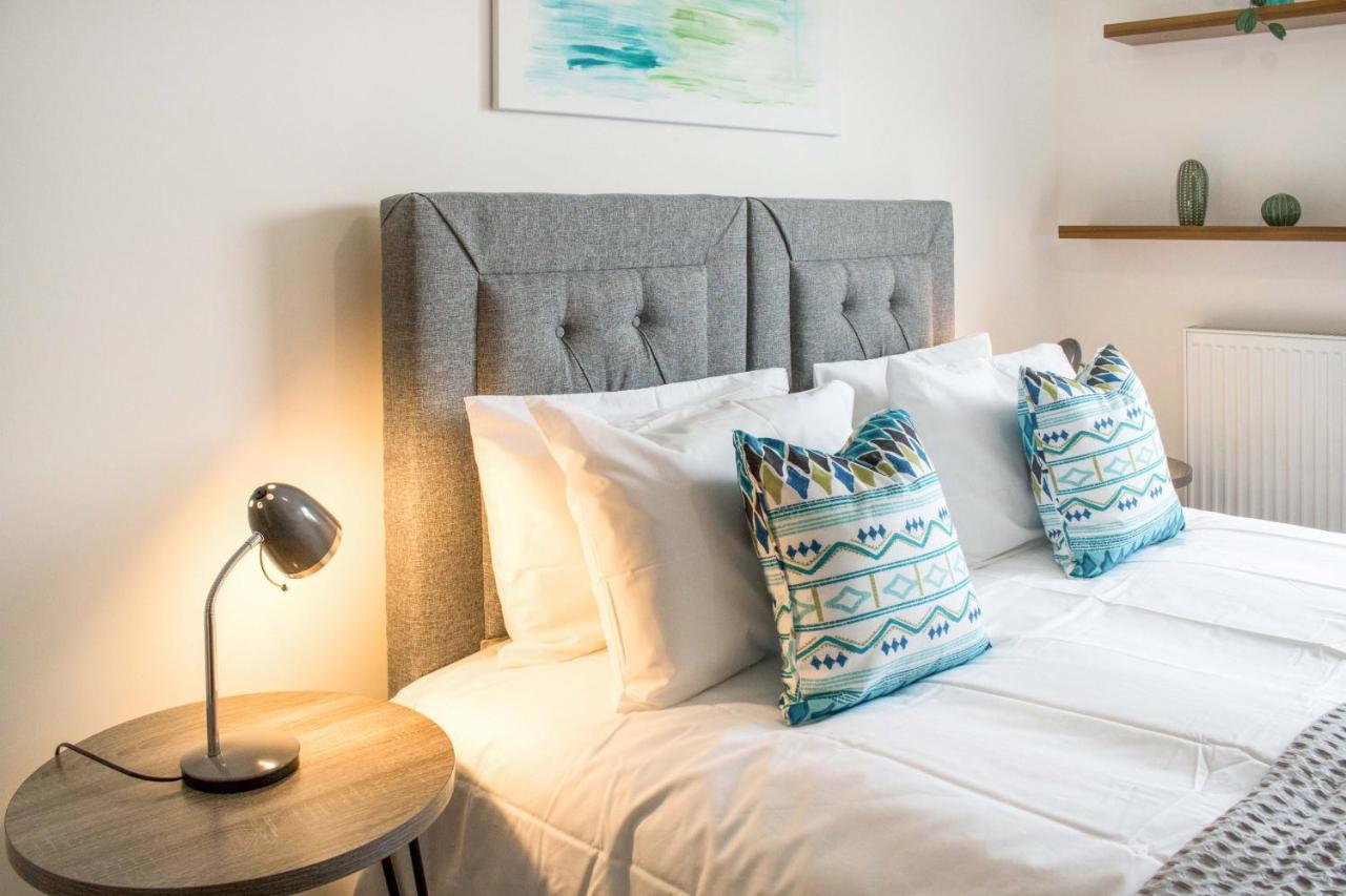Contractor & Private Parking & Apartment Stevenage