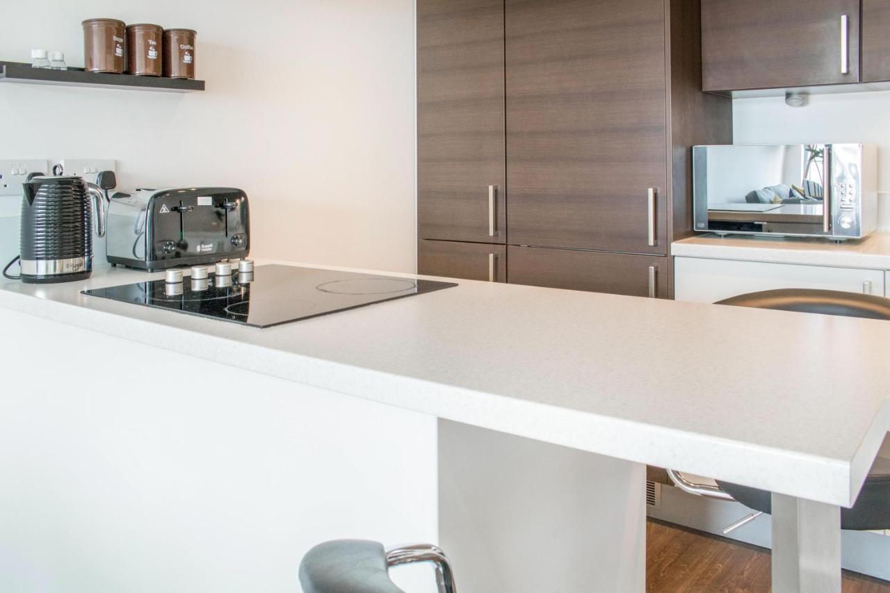 Contractor & Private Parking & Apartment